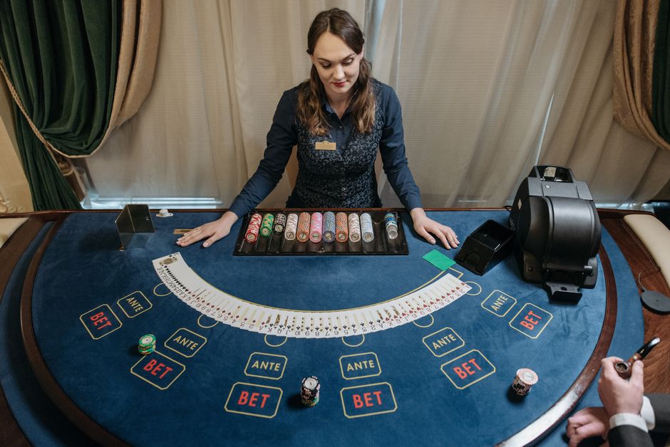 From Cardroom to Code: How iGaming Became a $100B Machine