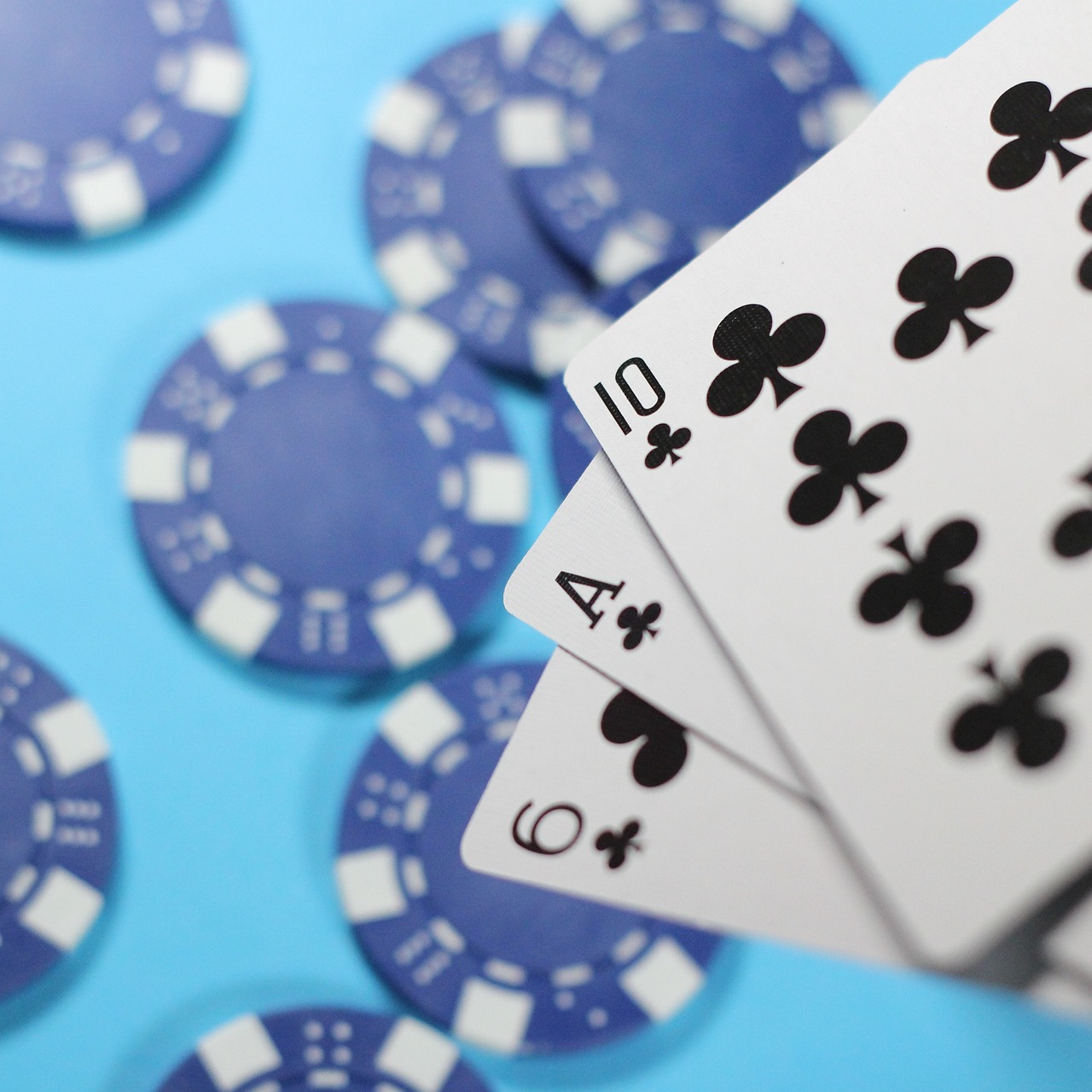 The Real Edge: How Smart Players Win at Slots, Poker, and Betting